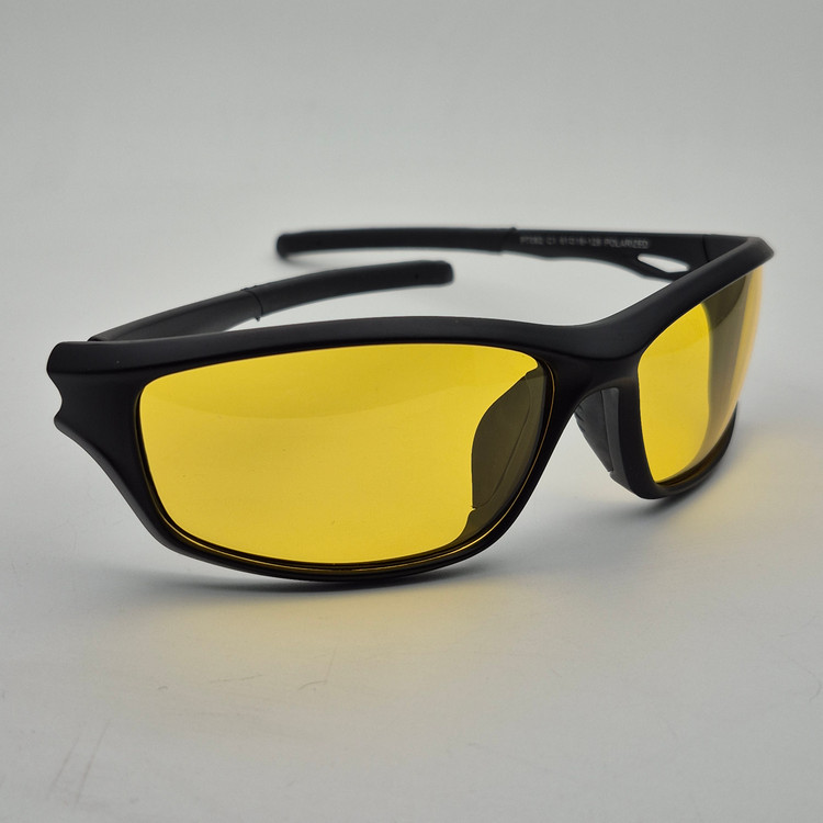 عینک دیددرشب مارک اوکلی